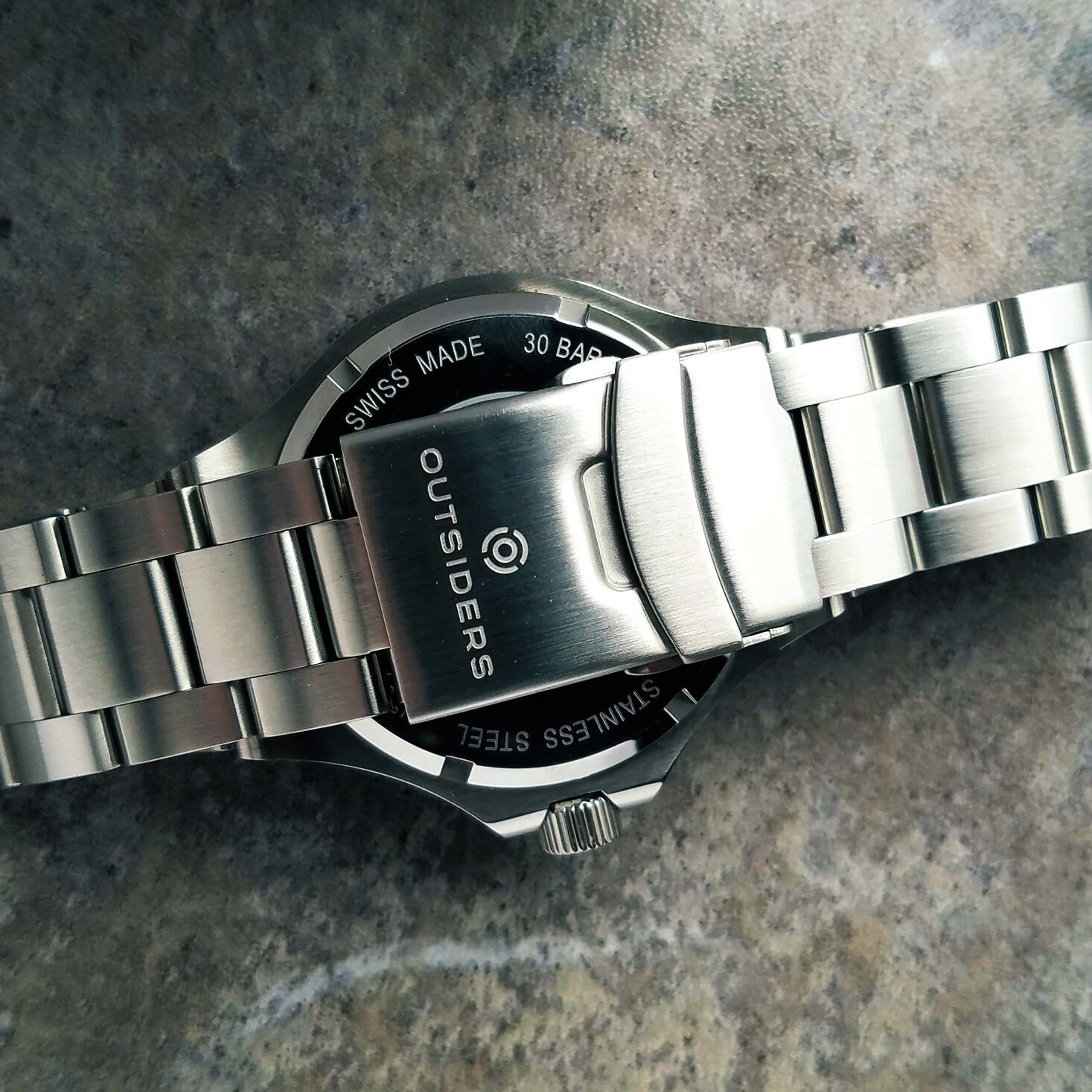 Outsiders Revolution Black Eta2824 Clasp