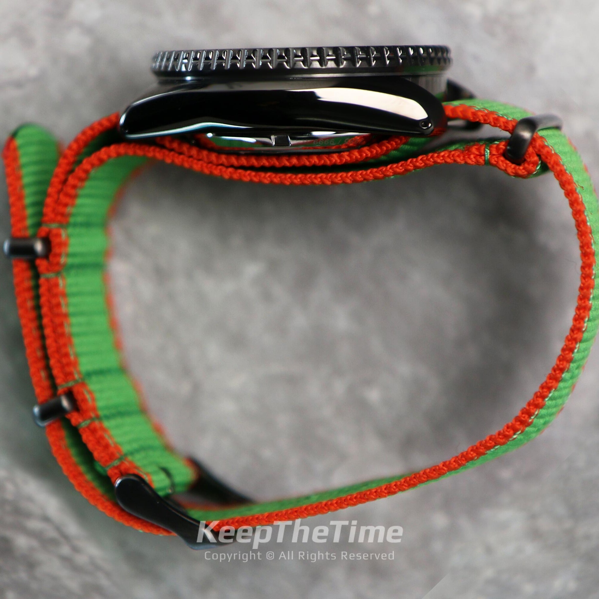 Seiko 5 Street Fighter Blanka Green Limited Edition Side
